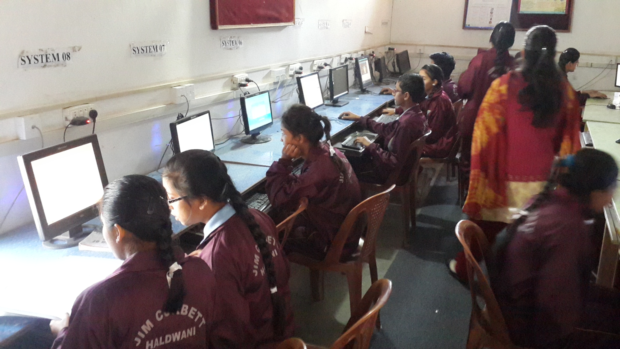 computerlab.jpg img